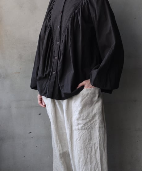 cavane キャヴァネ / Stand-collar raglan cotton & linen blouseブラウス / ca-26007