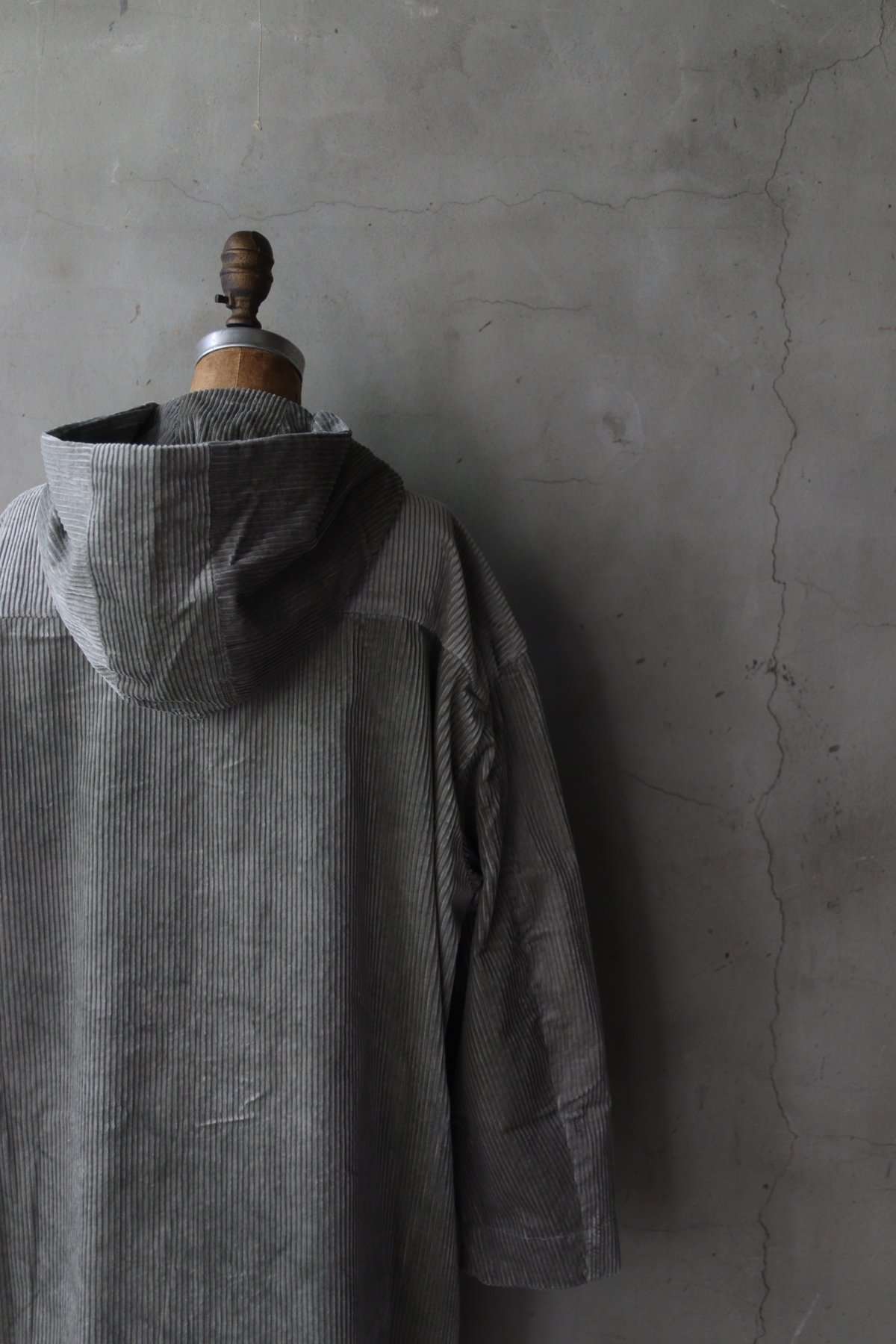 BIEK VERSTAPPEN / HOODED OVERSHIRTコート/ Bie-2401
