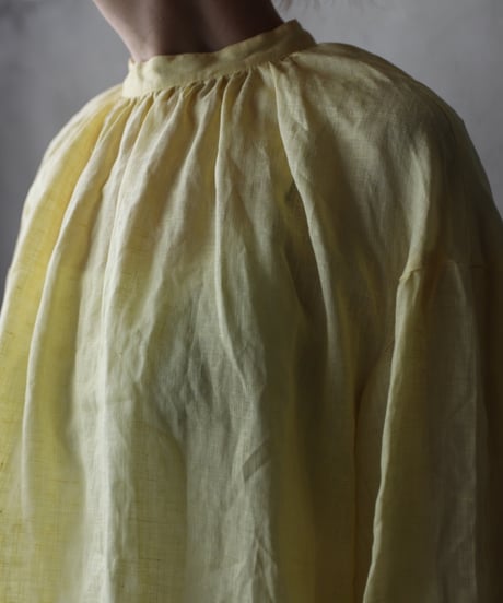 cavane キャヴァネ / Gather Neck Pullover Blouse linen100ブラウス / ca-26067