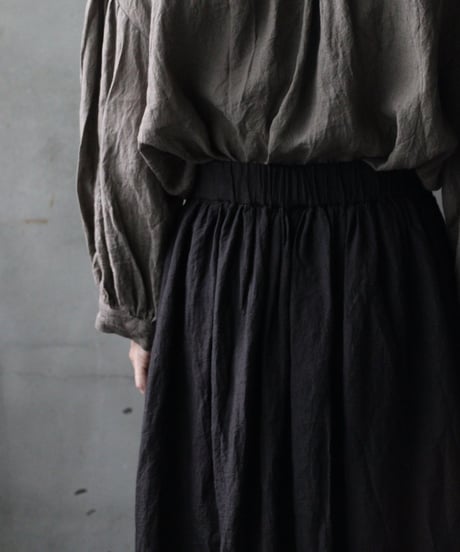 cavane キャヴァネ / Gathered skirt with side button linen100 スカート / ca-25145