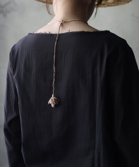 Antonia Rossi (Antomoon)/ Embroidered Square Heart Necklaceネックレス / An-26001