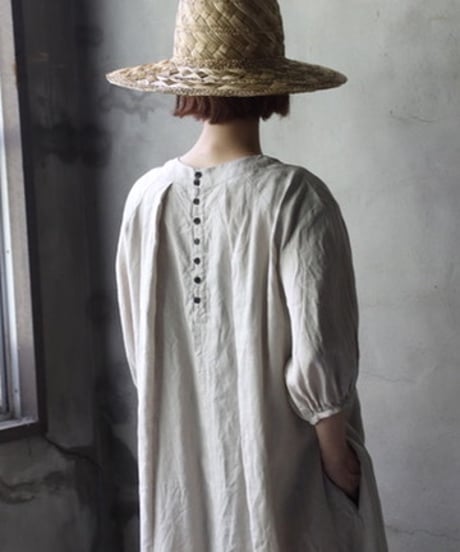 cavane キャヴァネ / Over Tuck Linen100 Dressワンピース / ca-25100
