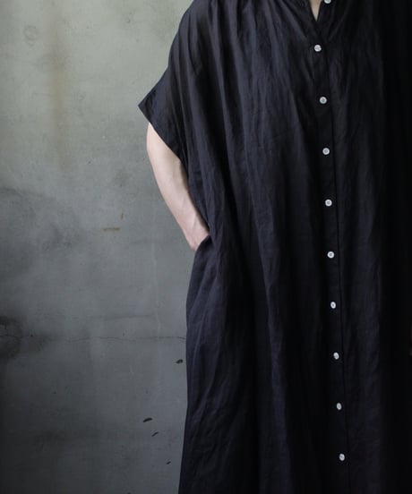 cavane キャヴァネ / Balloon no-sleeve dress Linen100ワンピース / ca-25130