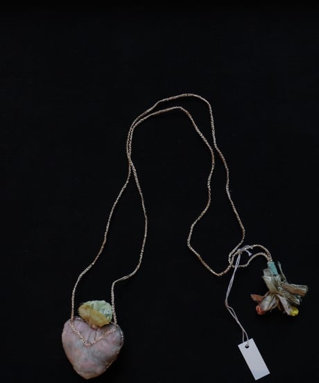 Antonia Rossi (Antomoon)/ Embroidered Heart Necklaceネックレス / An-24007