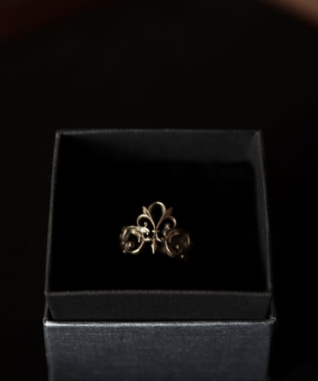 cavane Accessories / Lily emblem brass Ringリング / ca-20210