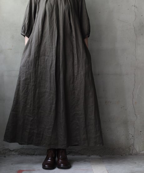 cavane キャヴァネ / Over Tuck Linen100 Dressワンピース / ca-25128