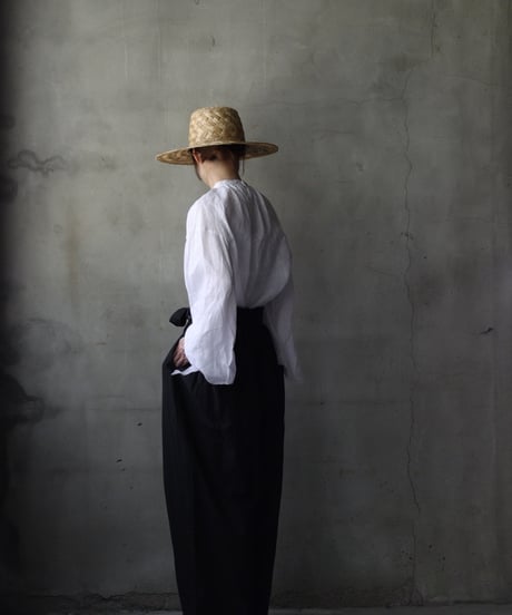 cavane キャヴァネ / Gather Neck Pullover Blouse linen100ブラウス / ca-26068