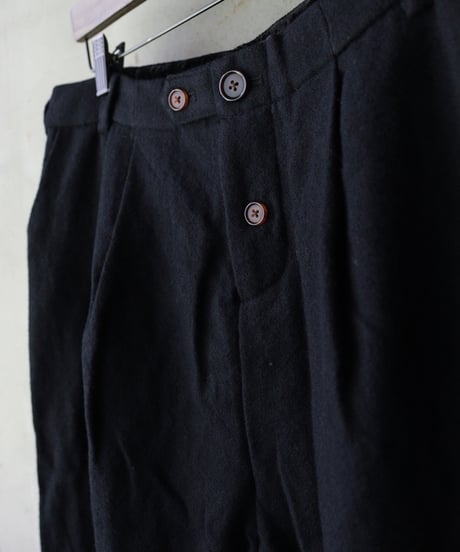 ALEKSANDR MANAMISアレクサンダーマナミ/ VELVET WOOL HECTOR PANT - BLACKトラウザーズ / am-25019