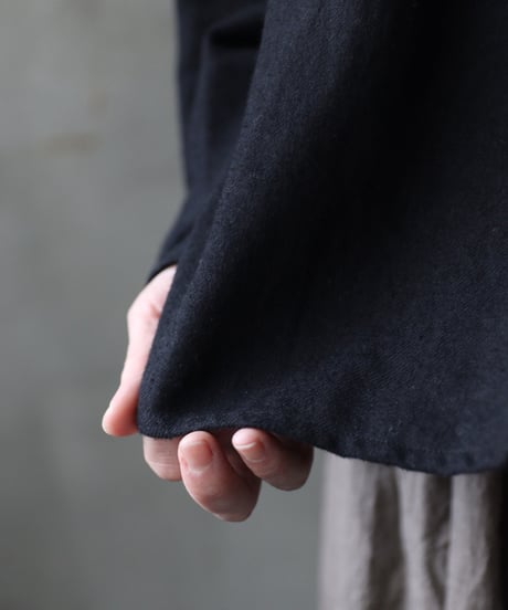 cavane キャヴァネ / Gathered stitch blouse linen & cottonブラウス / ca-25174