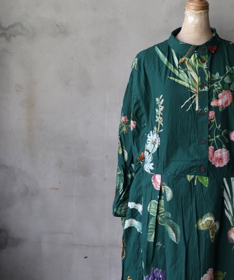 ALEKSANDR MANAMISアレクサンダーマナミ/ JARDIN VERT 3/4 APRON DRESSワンピース/ am-25001