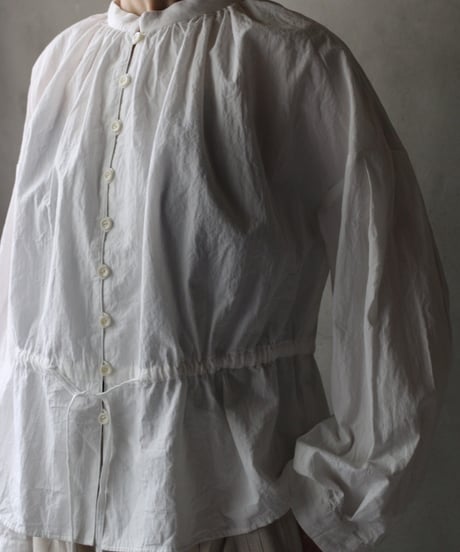 cavane キャヴァネ / Stand collar with waist drawstring blouse cotton&linenブラウス / ca-26057