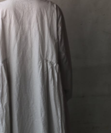 cavaneキャヴァネ / Gathered dress with side switchingワンピース / ca-26055