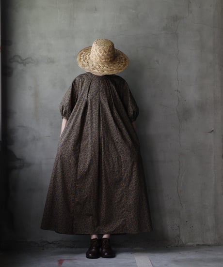 cavane キャヴァネ / Over Tuck Botanical Dressワンピース / ca-25126