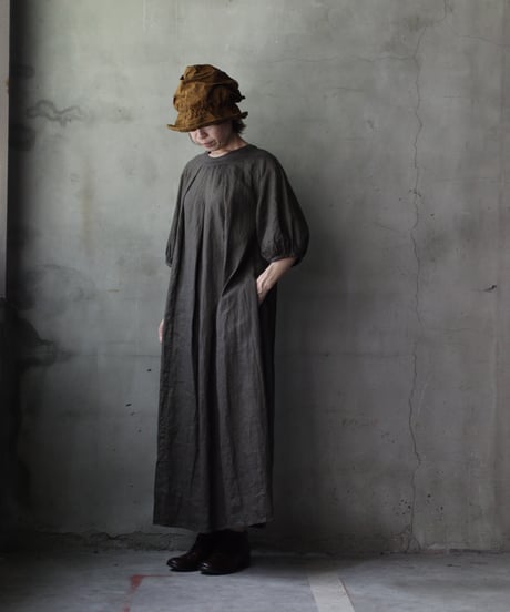 cavane キャヴァネ / Over Tuck Linen100 Dressワンピース / ca-25128