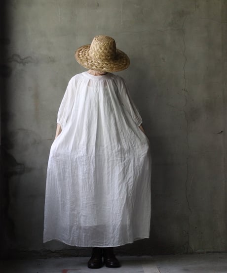 cavane キャヴァネ / Over Tuck Linen100 Dressワンピース / ca-25103