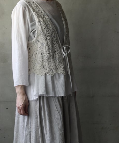 cavane キャヴァネ / Lace Vest limitedベスト/ ca-26069