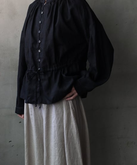 cavane キャヴァネ / Stand collar with waist drawstring blouse linen100ブラウス / ca-26060