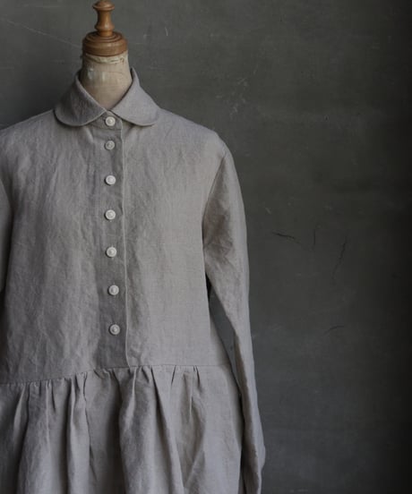 der antagonist デ アンタゴニスト / Button front Dress Linenワンピース  / D8BLEC24/25