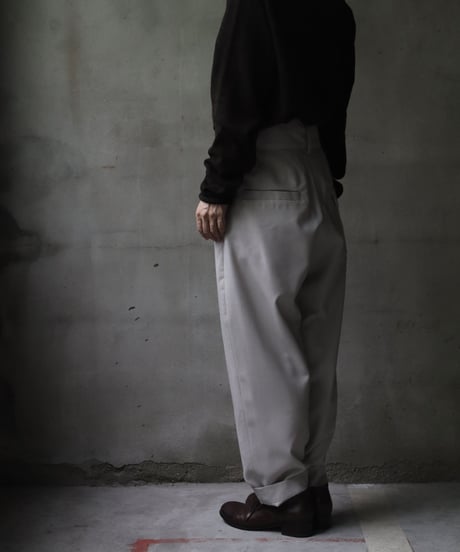 cavane キャヴァネ / Wool Tuck trousersパンツ / ca-22117