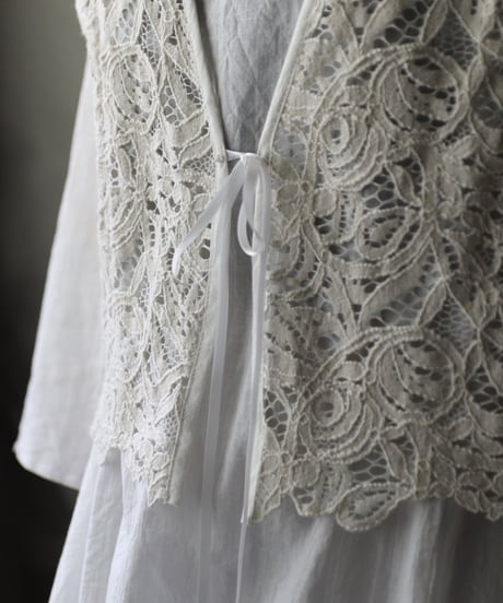 cavane キャヴァネ / Lace Vest limitedベスト/ ca-26069