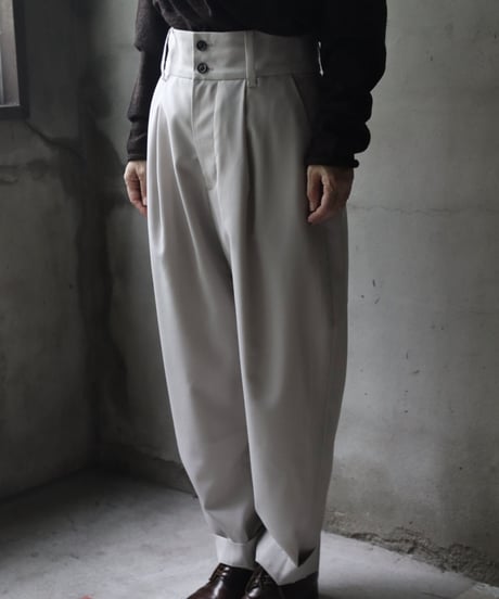 cavane キャヴァネ / Wool Tuck trousersパンツ / ca-22117