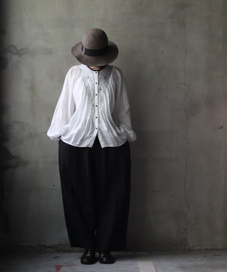 cavane キャヴァネ / Collarless raglan linen100 blouseブラウス / ca-25134