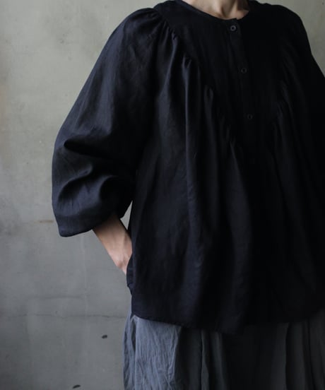 cavane キャヴァネ / Collarless raglan linen100 blouseブラウス / ca-25132