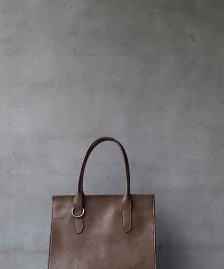 CORIU コリゥ/ BITTA SMALL CALF(C36) / cor-22008
