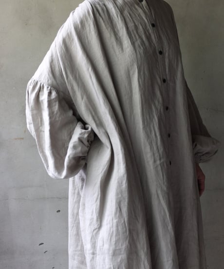 cavane キャヴァネ / Balloon sleeve dress linen100ワンピース / ca-25058