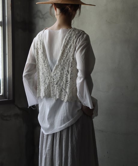 cavane キャヴァネ / Lace Vest limitedベスト/ ca-26069