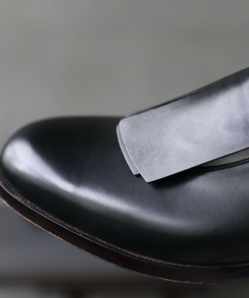 formeフォルメ / T-strap plain toe with Fringe Tストラッ