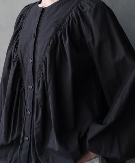 cavane キャヴァネ / 【受注予約】Stand-collar raglan cotton & linen blouseブラウス / ca-26007