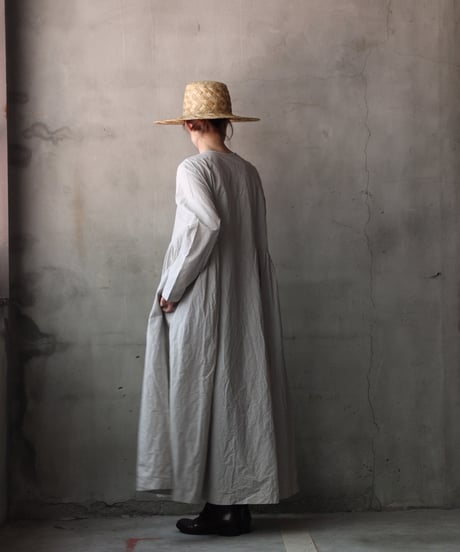 cavaneキャヴァネ / Gathered dress with side switchingワンピース / ca-26055