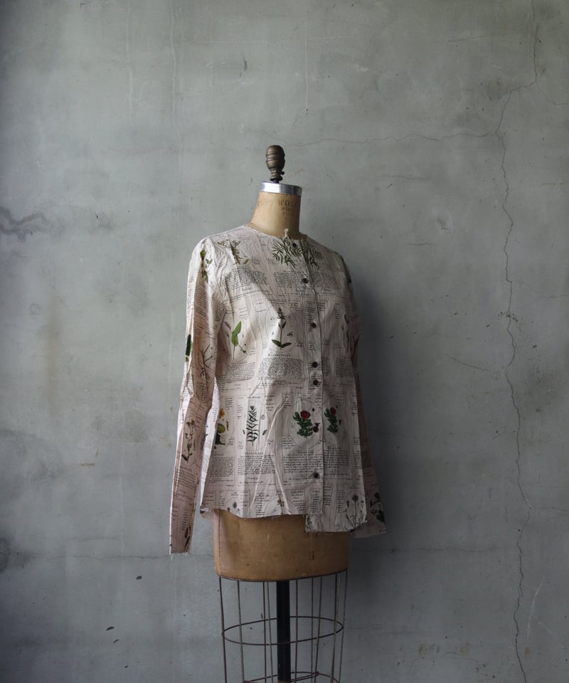 ALEKSANDR MANAMISアレクサンダーマナミ/ COLLARLESS WINTER