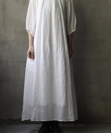 cavane キャヴァネ / Over Tuck Linen100 Dressワンピース / ca-25103