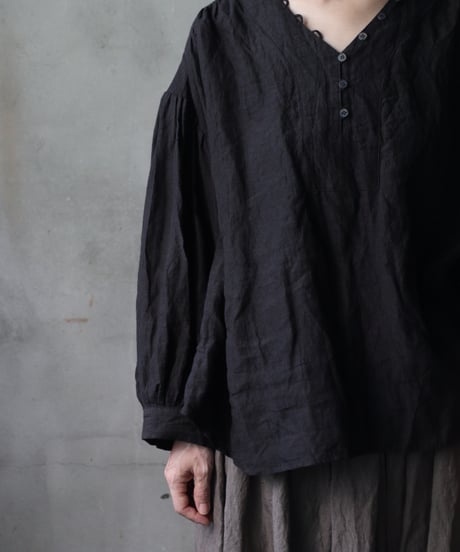 cavane キャヴァネ / V Pull-over blouse linen100ブラウス / ca-25143