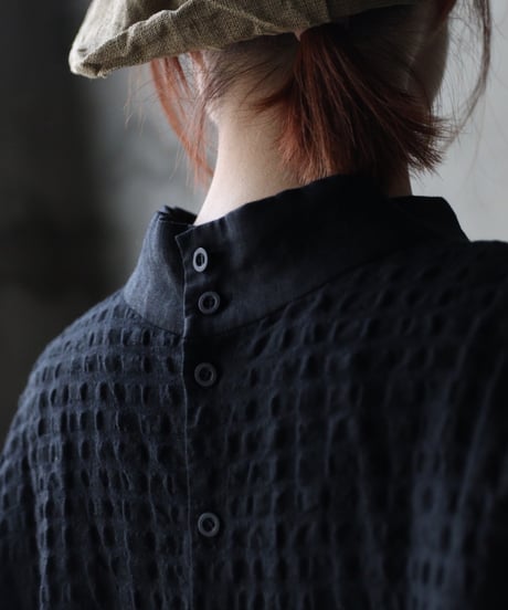 cavane キャヴァネ / Stand coll gathered chest linen & cottonブラウス / ca-26002