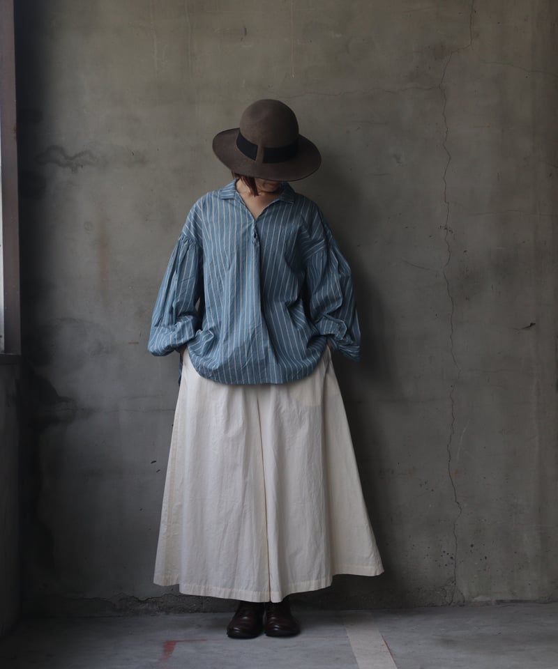 cavane キャヴァネ / Back-tuck Pull over blouse cotto