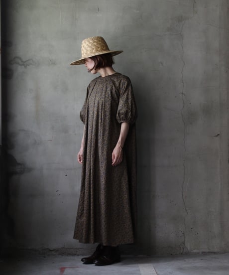 cavane キャヴァネ / Over Tuck Botanical Dressワンピース / ca-25126