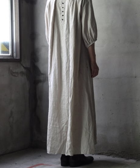 cavane キャヴァネ / Over Tuck Linen100 Dressワンピース / ca-25100