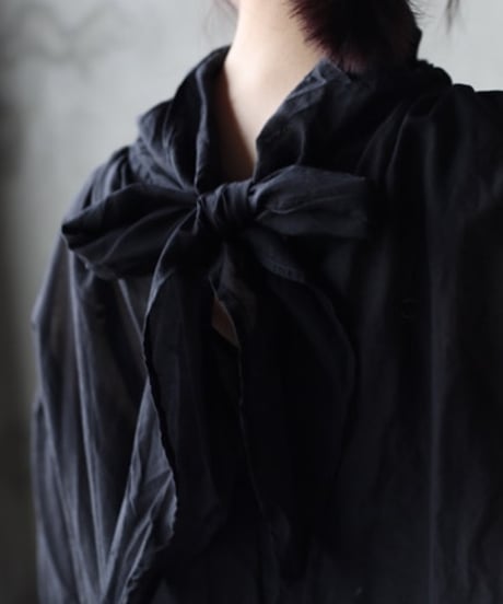 cavane キャヴァネ / Pull-over blouse with tie Silk & Cotton100ブラウス / ca-26034