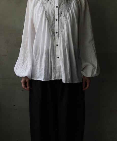 cavane キャヴァネ / Collarless raglan linen100 blouseブラウス / ca-25134