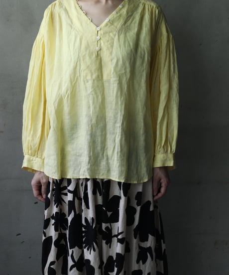 cavane キャヴァネ / V Pull-over blouse linen100ブラウス / ca-25163