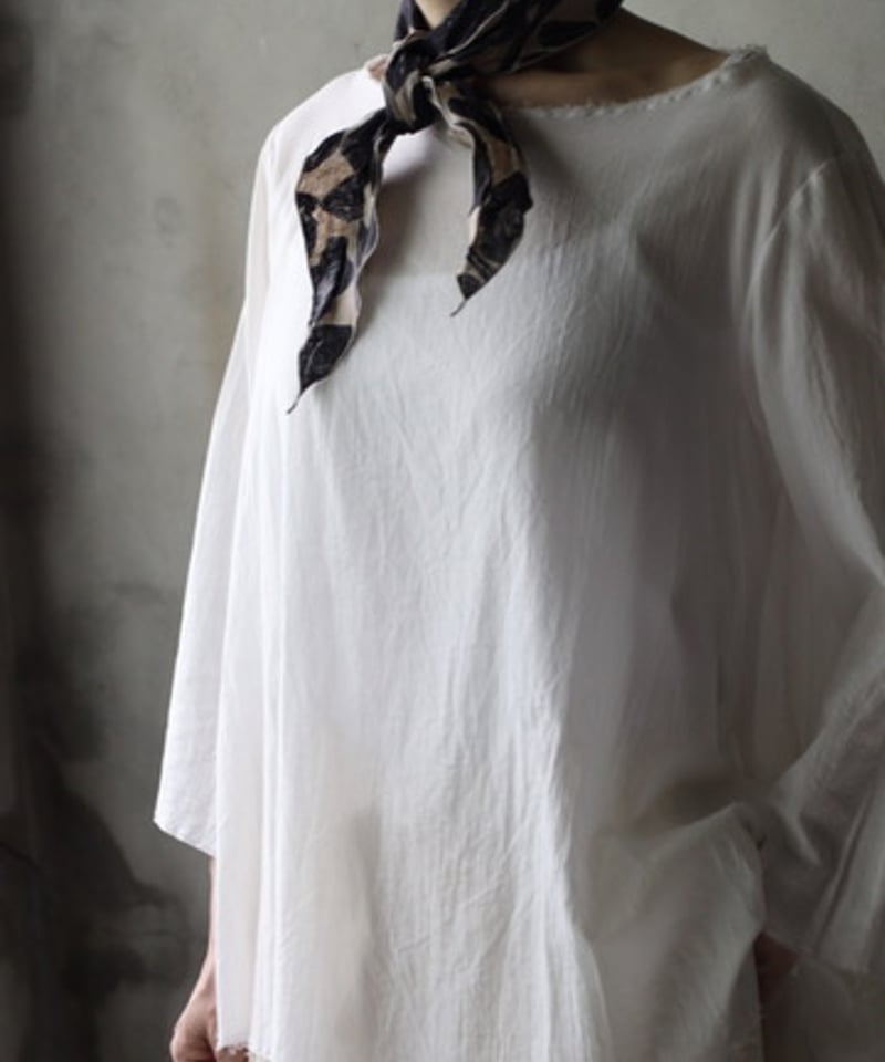 cavane キャヴァネ　モチーフつなぎストール　ホワイト150cm×95cm cavane キャヴァネ モチーフつなぎストール ホワイト150cm×95cm