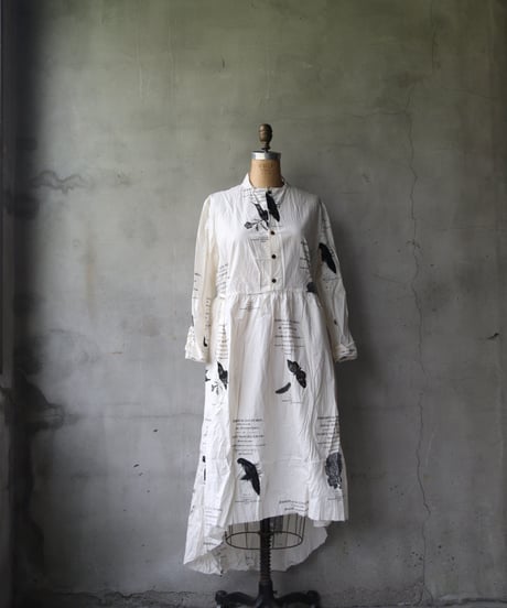 ALEKSANDR MANAMISアレクサンダーマナミ/ LECTURES LOOSE FRONT DRESS - LECTURESワンピース / am-24011