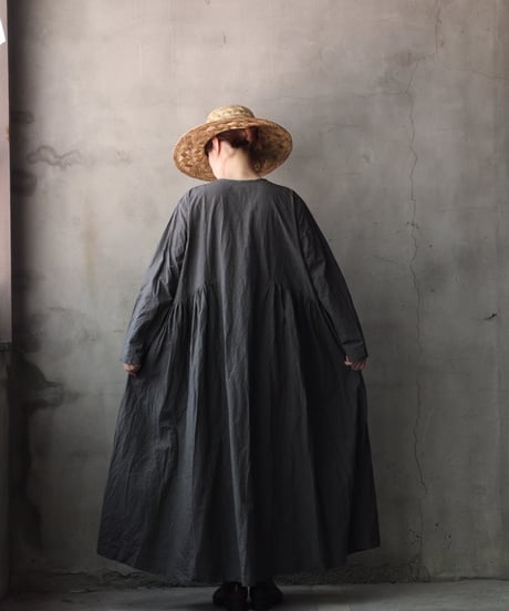 cavaneキャヴァネ / Gathered dress with side switchingワンピース / ca-26056