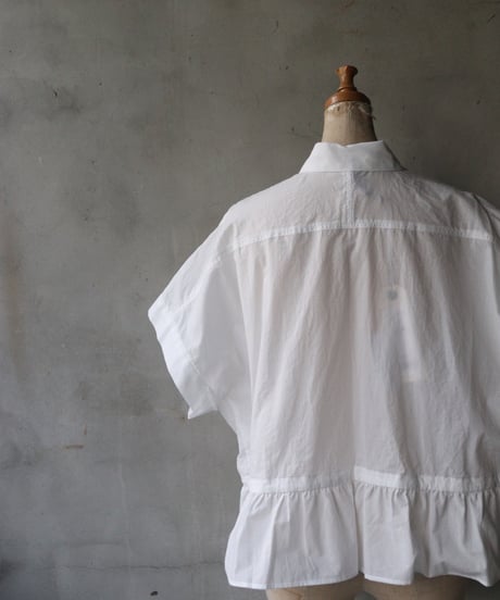 NATIVE VILLAGE ネイティブヴィレッジ / No.5/ Flowers that greet the morning 花刺繍ショートスリーブブラウス/ na-25011