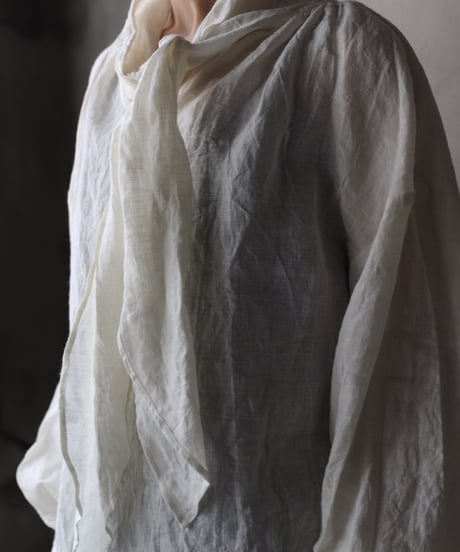 cavane キャヴァネ / Pull-over blouse with tie Linen100ブラウス / ca-26029