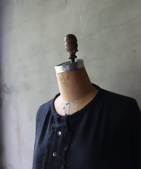 MAVRANYMA / Organic Low Cotton Henley Long-sleeve / Mav-24003