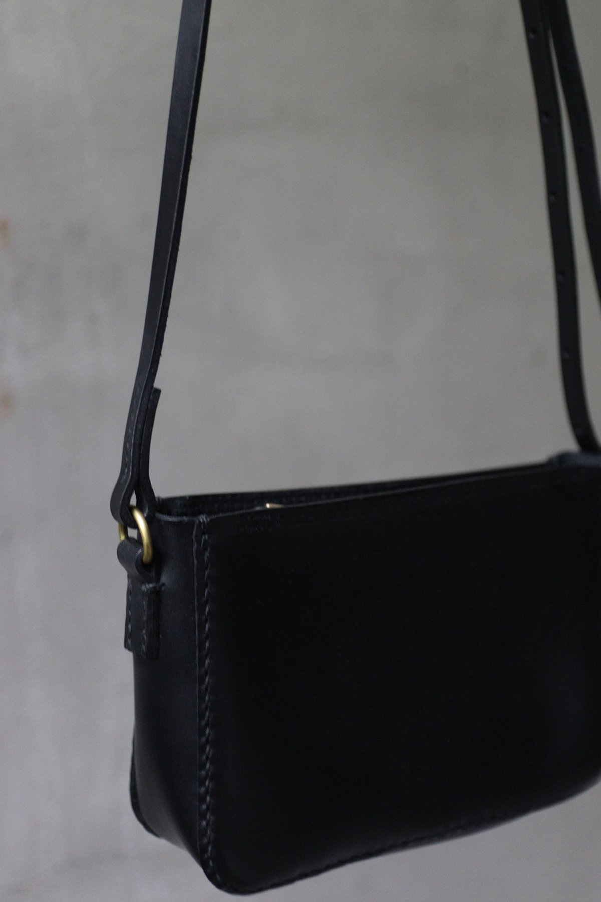 klauseクロイゼ / SHOULDER BAG(HARD)マチあり革鞄/ kla-2502